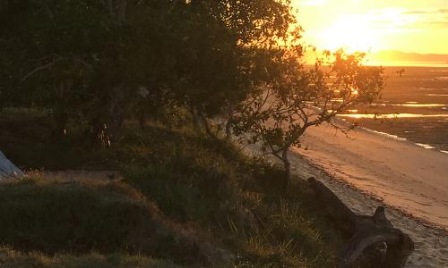 Camping a la plage de Poe, Nouvelle Caledonie